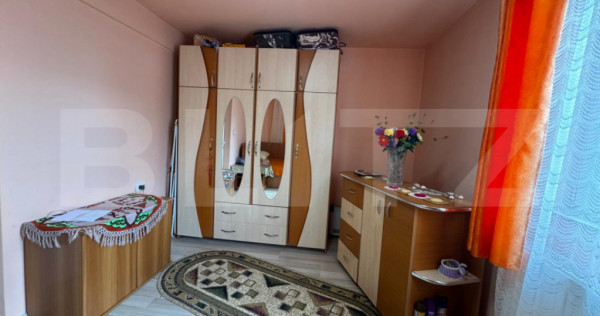 Casa cu 3 camere, 70 mp, in Ghelari