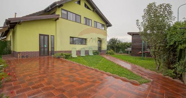 Vila cu 5 apartamente închiriate în regim hotelier, Stu...