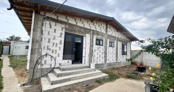 Casa de vânzare, 130 mp utili