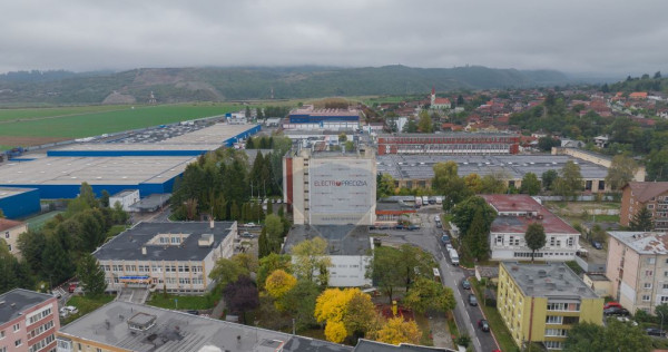Spațiu de vanzare ideal depozitare judet Brașov Săcele Electroprecizia