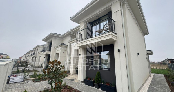 Comision 0 la cumpărător , Duplex despartit prin camera...