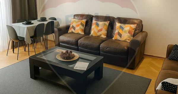 Apartament 3 camere de vanzare - Bulevardul Decebal