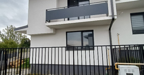 Duplex semifinisat, zona Vivo