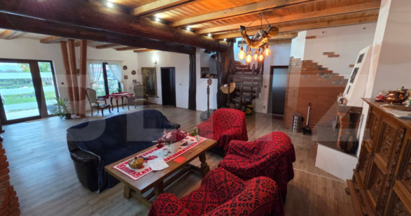Casă de v&acirc;nzare, 271 mp, zona Oiejdea