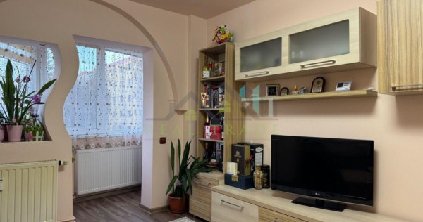 Apartament 3 camere decomandat etajul 1 zona Garii