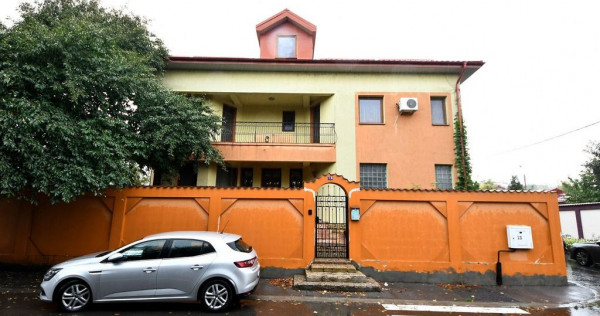 Vila spatioasa, constructie solida, zona micro 17 – Galati