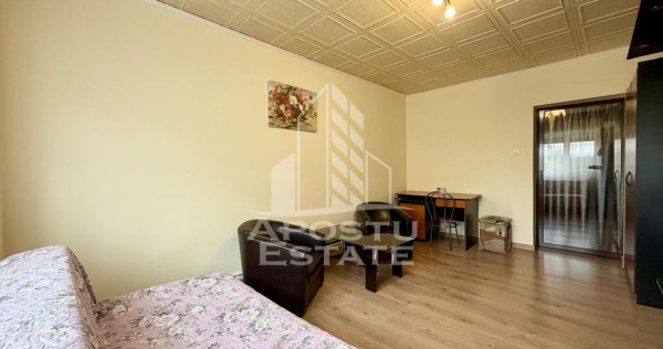 Apartament 3 camere, centrala proprie, Decomandat, Olimpi...