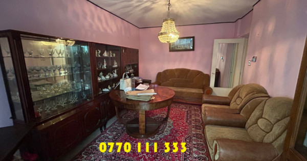 - ETAJ 1, Apartament 2 camere Calarasilor.