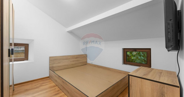 Apartament la casa cu 3 camere intr-o zona centrala