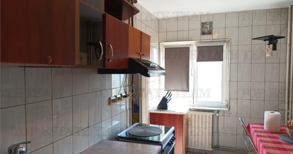 Super apartament decomandat cu 2 camere si balcon in sect. 6