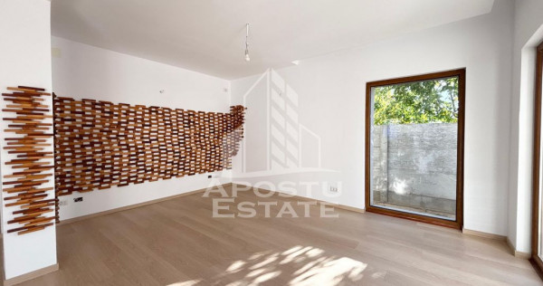 Duplex cu 4 camere, 3 bai, nemobilata, Dumbravita