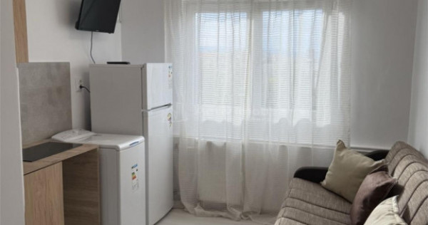 Garsoniera - Tractorul