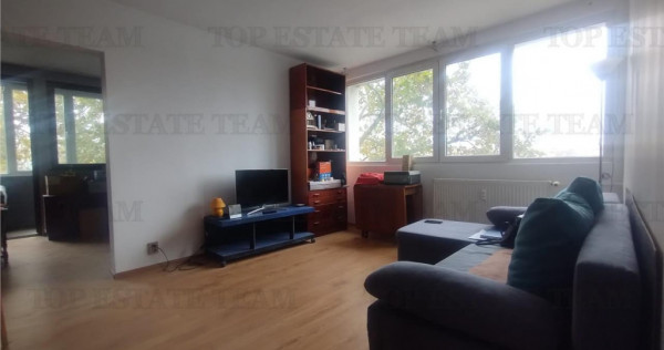 Reducere! Apartament 3 camere zona excelenta, parc si metrou