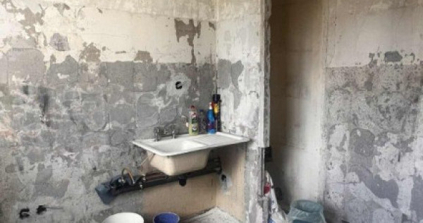 Garsoniera Astra, decomandata fara imbunatatiri,55000 Euro