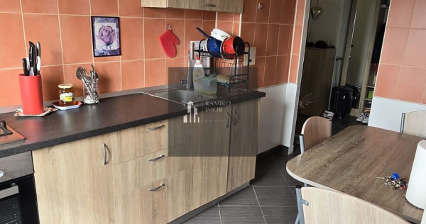 Apartament 3 camere decomandat Pantelimon Mega Mall