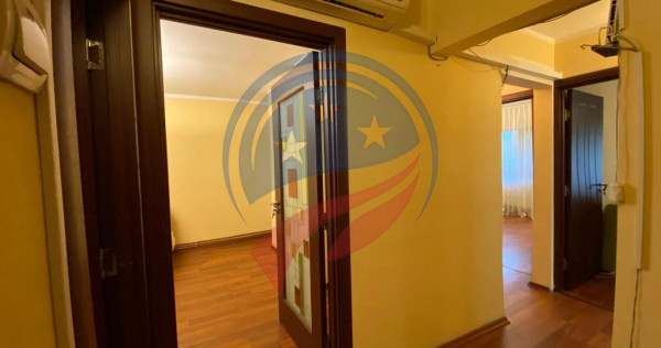 APARTAMENT 4 CAMERE SARARI DECOMANDAT