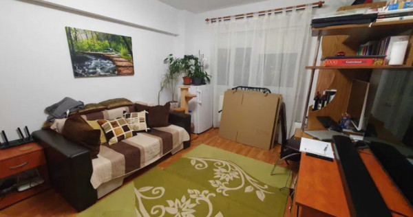 Apartament 2 camere, decomandat - zona Astra