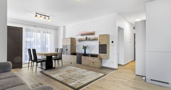 Apartament 2 camere, de închiriat, Adora Central, parcar...