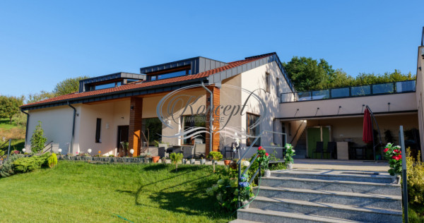 Casa unicat cu panorama si teren generos in Feleac