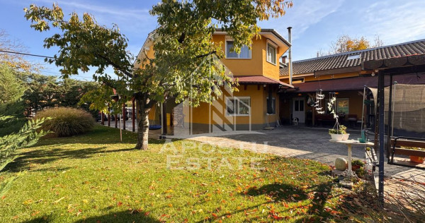 Casa pt. 2 familii, cu 9 camere, teren 832mp, Zona Girocului Timisoara