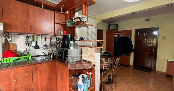 Apartament doua camere, decomandat, Sagului