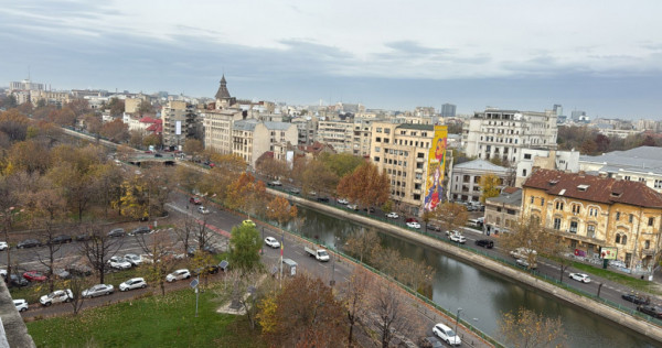 Apartament foarte spatios cu 2 Camere Bdul Libertatii-Parc I