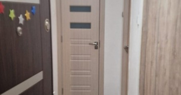 &Icirc;nchiriez apartament cu 3 camere zona Br&acirc;ncoveanu