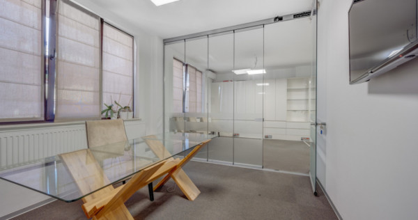 Apartament - birouri - acces separat - loc de parcare - dep