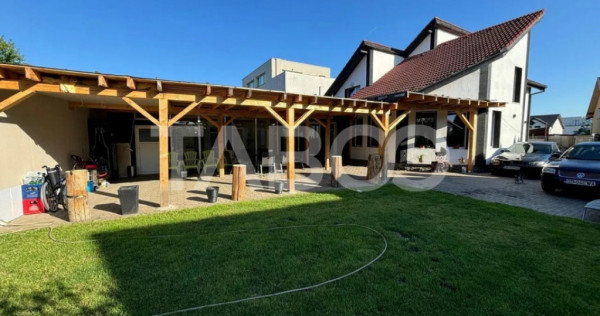 Casa individuala 4 camere cu teren generos si terasa inchisa