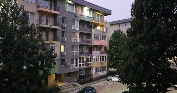 Tomis plus .Cel mai bun pret, 2 camere , mobilat , utilat , etaj 2