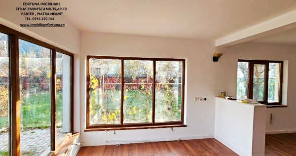 Vila cocheta prevazuta cu garaj si 500 mp teren,com.Alexandru cel Bun