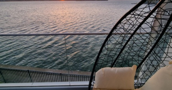 Mamaia , intrarea in statiune ,2 cam Lux