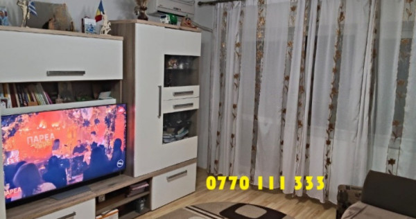 - Apartament 3 camere confort 1 decomandat, zona Radu Negru.