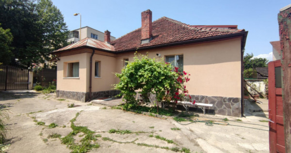 Casa 83 mp Teren 579 mp Zona Florilor