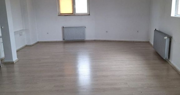 Spatiu birouri, 6 Camere - Piata Romana