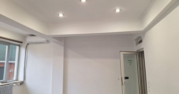 Spatiu birouri, 6 Camere - Piata Romana