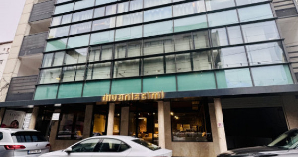 OPORTUNITATE! Spatiu in Dorobanti, Yield 7.5, Stradal, Expun