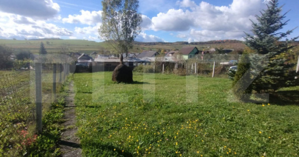 Cabana cu teren intravilan de 10 ari situat in Sigmir