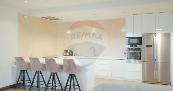 Casă ready to move cu 5 camere, teren 665 mp și garaj ?...