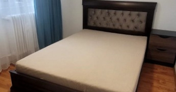 Apartament 2 camere Podu Ros, etaj intermediar