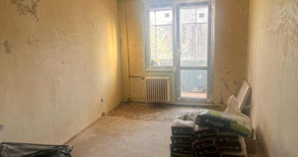 Garsoniera zona Astra