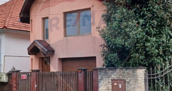 DE INCHIRIAT: Casă / Vilă P+1 - Zona Centrala BAIA MARE