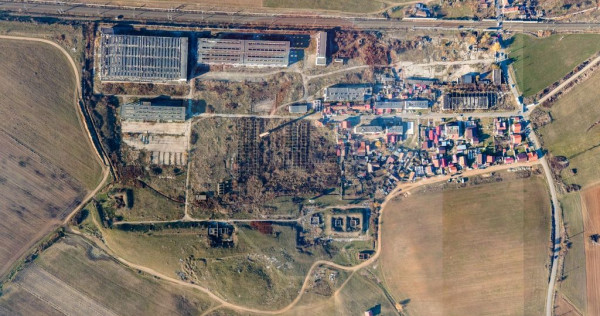 Teren industrial Orastie 13,5 ha cu hale fosta platforma ...
