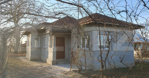 Pachet complet: casă + 800 mp Cocorastii Colt