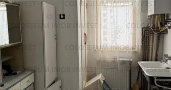 Apartament 2 camere, semidecomandat - zona Noua