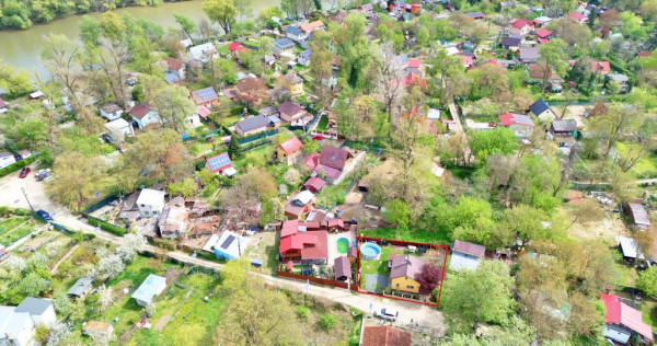 Casă cu 5 camere de v&acirc;nzare &icirc;n zona 3 Insule, Arad