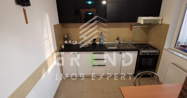 Casă 3 camere de &icirc;nchiriat &ndash; D&acirc;mbul Rotund | Curte | Pa