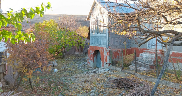 Casa bătr&acirc;nească comuna Breaza jud. Buzău, sat Văleanca Vilanesti