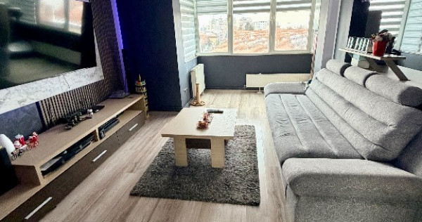 Apartament cu două camere Tractorul