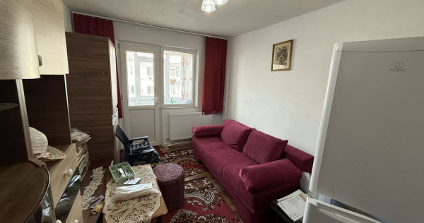 Apartament 3 camere zona KM 4-5